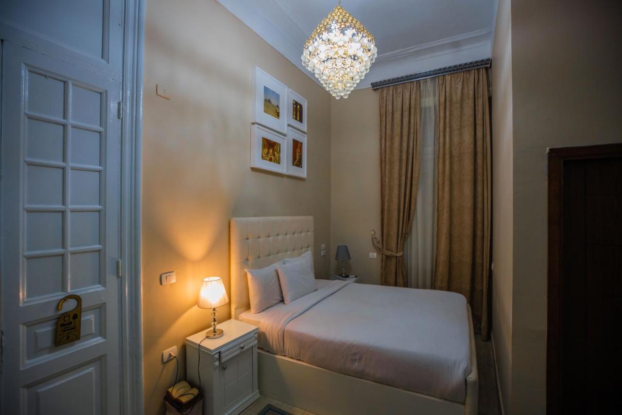 The Square View - Boutique Bed & Breakfast *