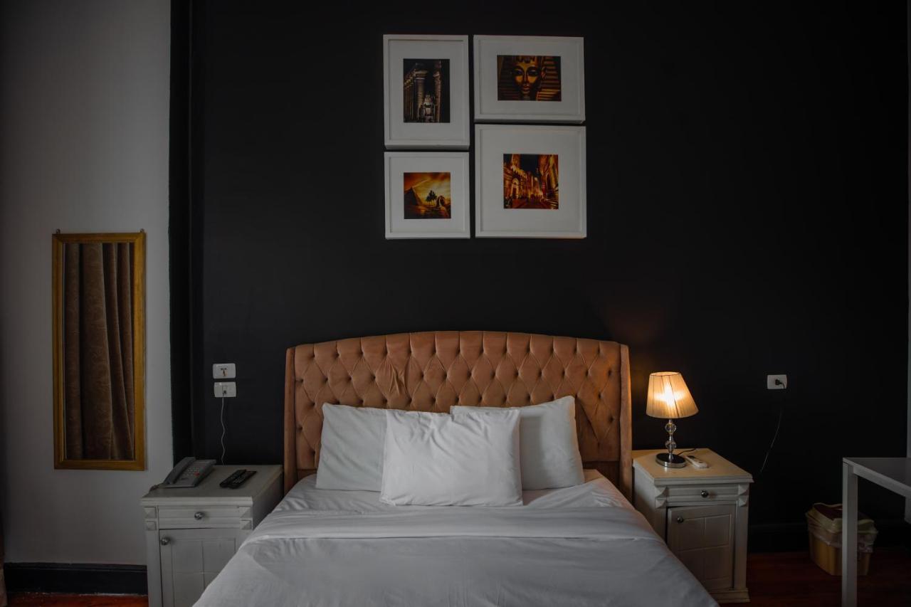 The Square View - Boutique Bed & Breakfast